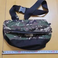 THE NORTH FACE カモフラージュ ボディバッグ - メルカリ