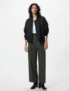 UNIQLO タックワイドパンツ ダークグリーン Mサイズ
