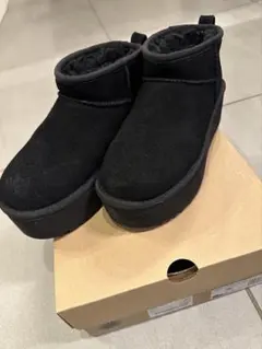 ugg 新品未使用Classic Ultra Mini Platform