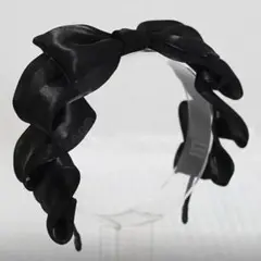 黒　リボン　カチューシャ　フリフリ
