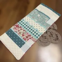 ハンドメイド　水筒ひもカバー　リバーシブル（フラワーボーダー・ハート）33のサムネイル