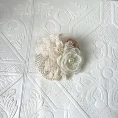 368 ハンドメイド コサージュ パール 卒業式　入学式　クリーム　セレモニー