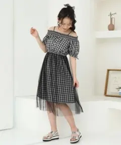 ピンクハント 140㎝　オフショルダー チェック柄 ワンピースのサムネイル