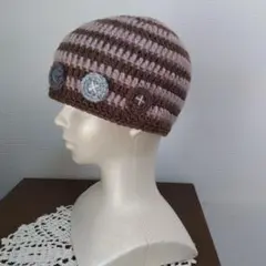 ニット帽✾　ビーニー✾　ボタンモチーフ