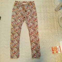 LOWRYS FARM 花柄レギンス タイトシルエット