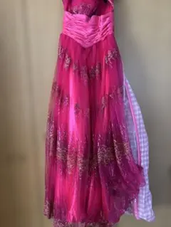 ピンク 刺繍入り ロングドレス