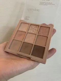 dasique アイシャドウパレット　#24 ミューテッドナッツ