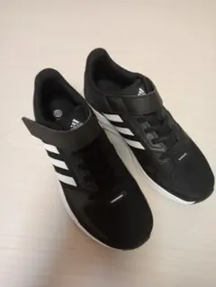 adidas スニーカー 21.5cm 黒
