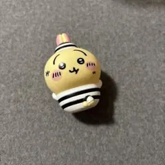 【 匿名配送 】ちいかわフレンズ4 フィギュア うさぎ 囚人 ソフビ