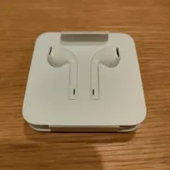 Apple EarPods　有線イヤホン　Lightningのサムネイル
