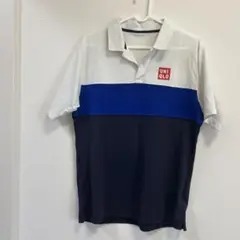 UNIQLO ロゴ入りポロシャツ