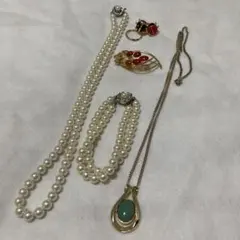 アクセサリー　ネックレス ブローチ まとめ売りのサムネイル