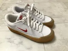 NIKE スニーカーW COURT LEGACY LIFT WFV5526