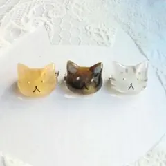 猫ブローチ　ハンドメイド