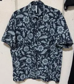 裏原系オリジナル！WTAPS アロハシャツ サイズ不明！黒×ブルー系のサムネイル