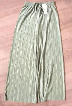 【値下げ】プリーツパンツ