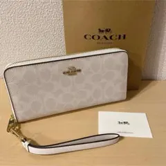 新品未使用 コーチ C4452 ラウンド長財布 ホワイト系 箱付き