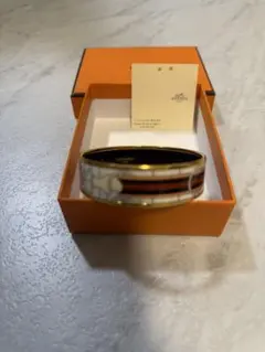 HERMES エナメル バングル ブレスレットのサムネイル