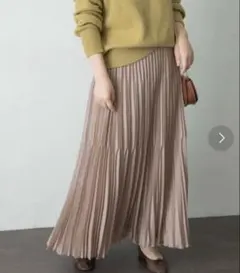 美品！URBAN RESEARCH ROSSO シフォンプリーツスカートのサムネイル