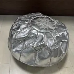 【新品】モロッコ シルバープフ(裏面傷、剥げあり)