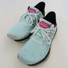 ニューバランス　 ランニングシューズ　 24cm