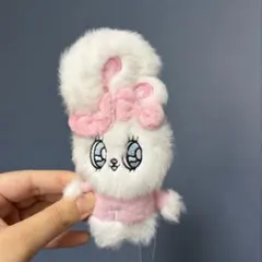 エスターバニー　イニシャルマスコット