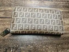 FENDI　フェンディ　ズッカ柄　ラウンドファスナー　長財布