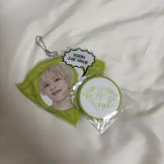 ジェヒョク treasure トレカ うちわ 缶バッジ アクリルキーホルダー Amazon.co.jp: treasure トレジャー JAE HYUK ジェヒョク 缶