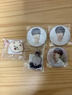 TXT ヘアクリップ　缶バッジ　ボムギュ　 カプセルトイ バムグッ　トゥバ