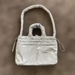 GU WOMENパフドローストリングショルダーバッグ　シルバーのサムネイル