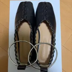 黒 編み込みデザイン フラットシューズ