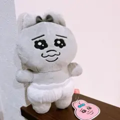 おぱんちゅうさぎ　モノクロ　グレー　ぬいぐるみのサムネイル