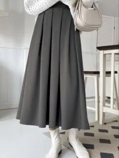 ロングフレアスカート（グレー）のサムネイル