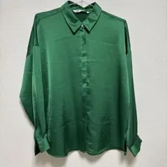 ZARA グリーン シャツ
