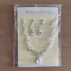 ブライダルアクセサリー