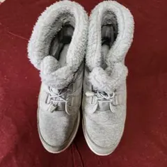 SOREL 　ファー付き　グレー スニーカータイプブーツ　25.5㎝