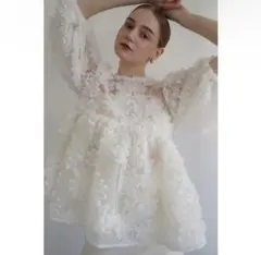 acka embroidery frill blouse - メルカリ