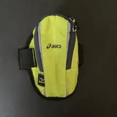 asics アームポーチ　グリーン