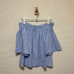 H&M（エイチ・アンド・エム）オフショルダーブラウス