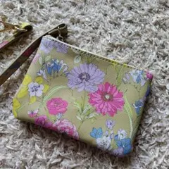 LAURA ASHLEY ミニポーチ