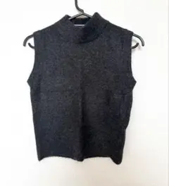 ZARA ノースリーブ　フェルト生地　S