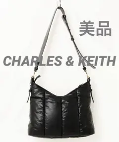 美品　CHARLES & KEITH アラリア ショルダーバッグのサムネイル