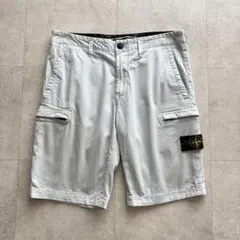 STONE ISLAND　ハーフパンツ　ロゴワッペン　33　ライトグレー系のサムネイル