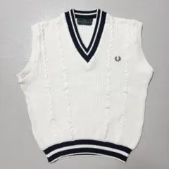 ニットベスト