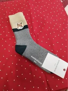 新品未使用 MAISON KITSUNE メゾン キツネ ソックスのサムネイル