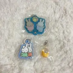 ミッフィー　めじるしアクセサリー　カプセルトイ