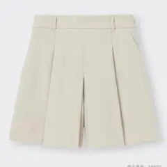 タックショートパンツ
