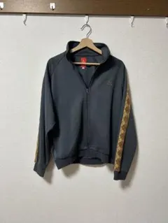 Item thumbnail for item 47f40a8c-e8cd-470c-ab30-21ecc5c83d6b