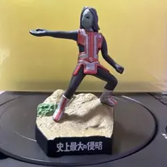 中古品】ウルトラ怪獣名鑑 怪獣時限爆弾 ゴーストロン - メルカリ