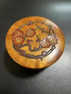 0319 烏城彫 野菜/果物 天然木(桂・栃) 盆 日本産生漆、拭き漆仕上げ 0319 烏城彫 野菜/果物 天然木(桂・栃) 盆 日本産生漆、拭き漆